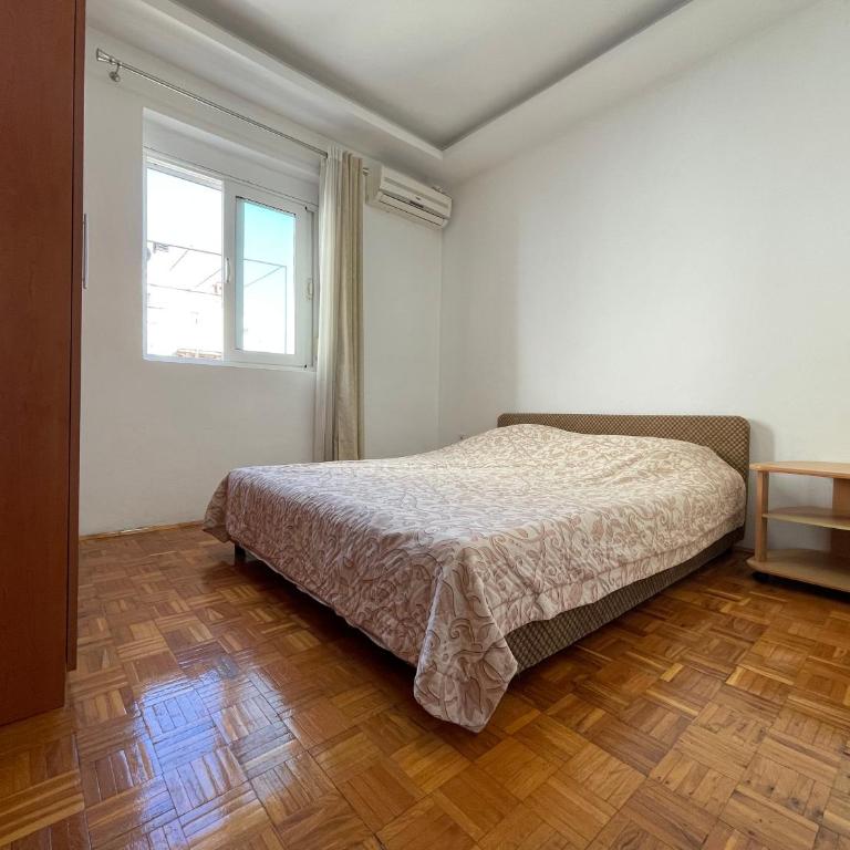 Apartmani centar ulcinj - Deluks Dvokrevetna Soba sa Bračnim Krevetom - 4