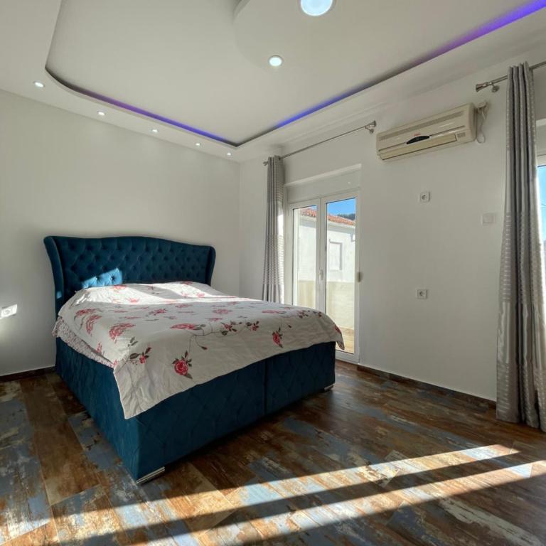Apartmani centar ulcinj - Deluks Dvokrevetna Soba s Bračnim Krevetom (2 odrasle osobe + 1 dete) - 4