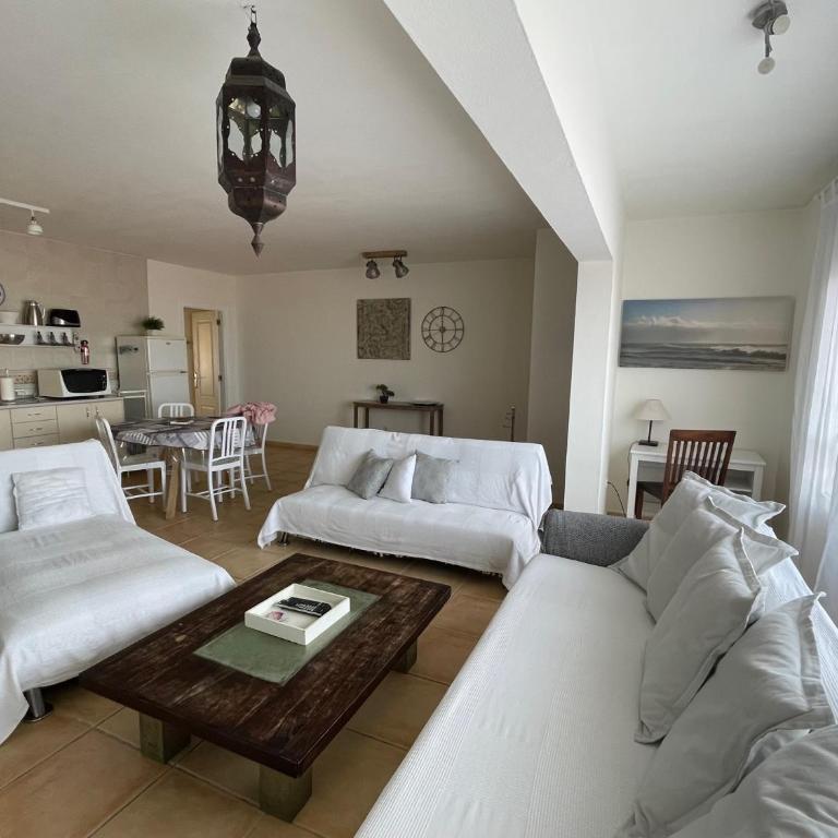 MY OCEAN HOME - Breathtaking location, Steps to the ocean, Spacious sea view, Fully Equipped and Well-Furnished with Private Entrance and High-Speed Fiber Optic Internet - Apartamento con vistas al mar - 40