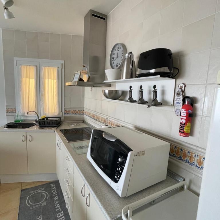 MY OCEAN HOME - Breathtaking location, Steps to the ocean, Spacious sea view, Fully Equipped and Well-Furnished with Private Entrance and High-Speed Fiber Optic Internet - Apartamento con vistas al mar - 31