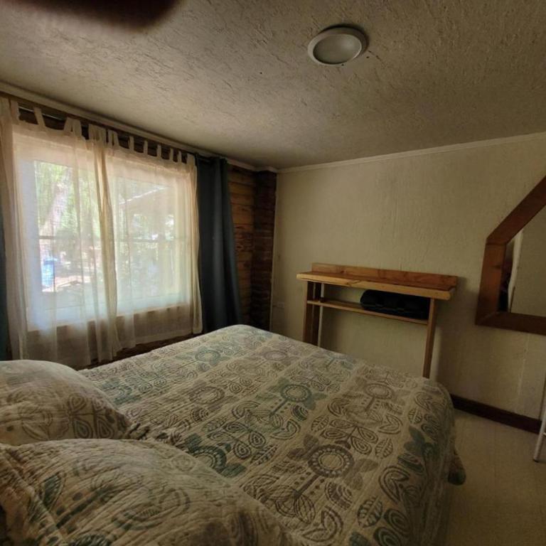 Hostal Macal - Double Room with Shared Bathroom - 2