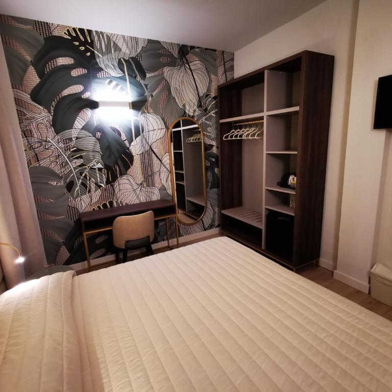 Hotel Balcony - Double Room - 2