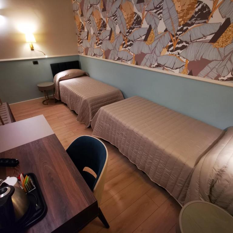 Hotel Balcony - Twin Room - 2