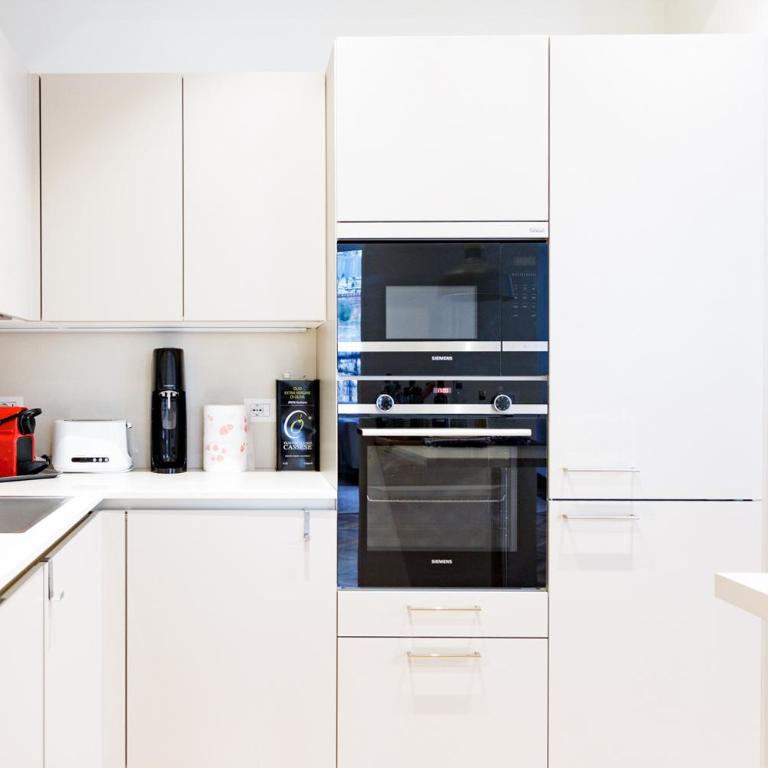 Genova Luxury Apartment - Appartamento con 2 Camere da Letto - 8