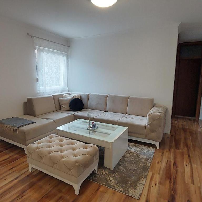 Sweet House - Two-Bedroom Apartment - 2