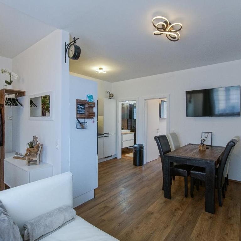 AusZeit Steiraland 8 mit überdachten Balkon und Parkplatz - Apartment mit 1 Schlafzimmer - 13
