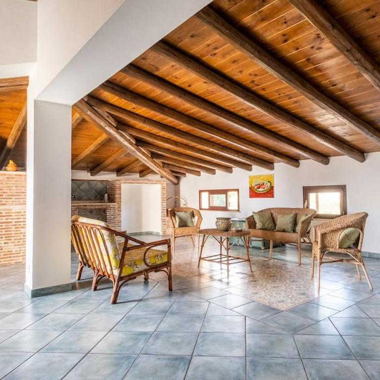 {Villa Jacuzzi Privata}sul mare di Fontane Bianche - Villa con vistas al jardín - 29