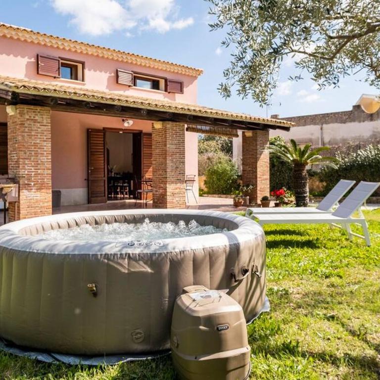 {Villa Jacuzzi Privata}sul mare di Fontane Bianche - Villa con vistas al jardín - 27