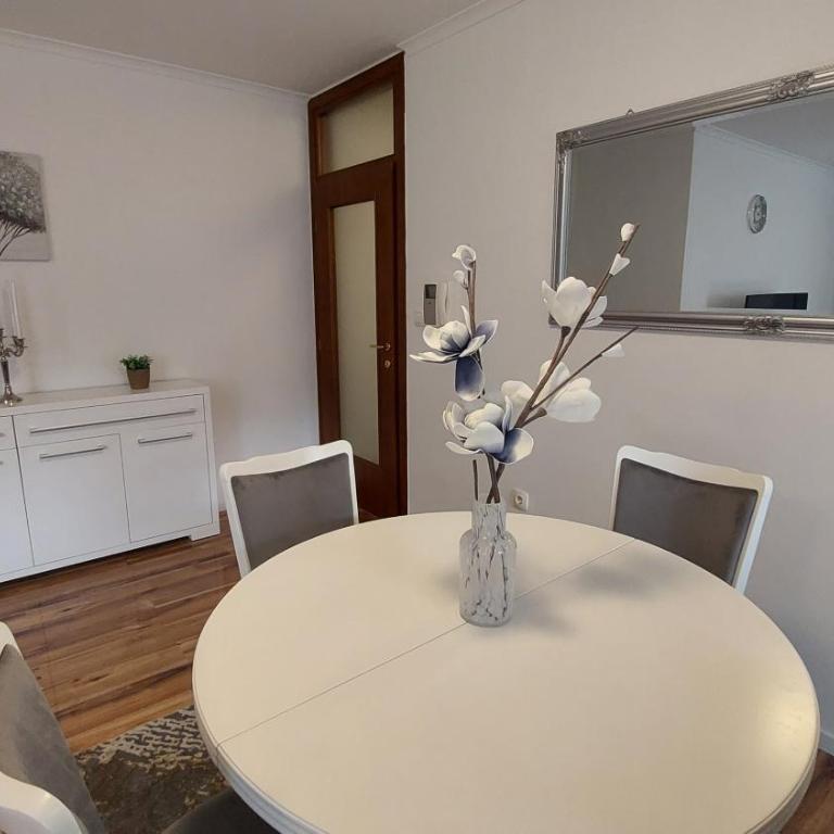 Sweet House - Two-Bedroom Apartment - 9