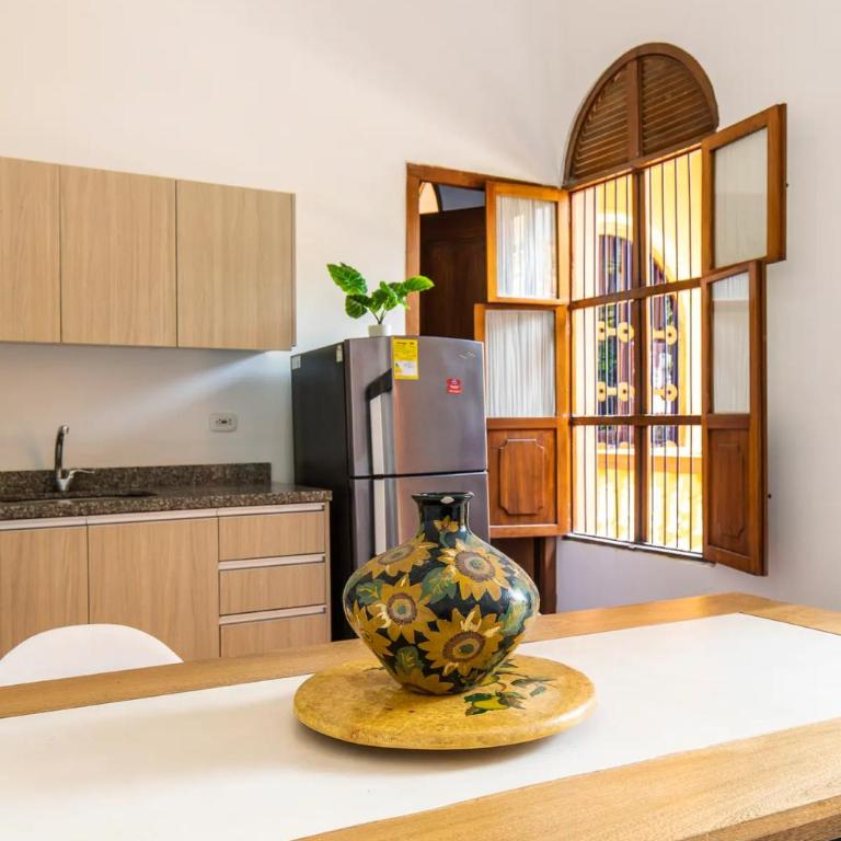 2CM-J1 APARTAMENTO DE 2 ALCOBAS CON VISTA Y PISCINA EN GETSEMANI - Two-Bedroom Apartment - 7