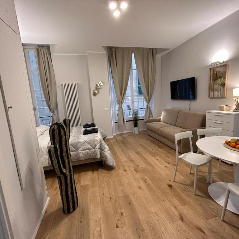 dimora in palazzo storico, acquario, porto antico - Appartamento con 1 Camera da Letto - 2