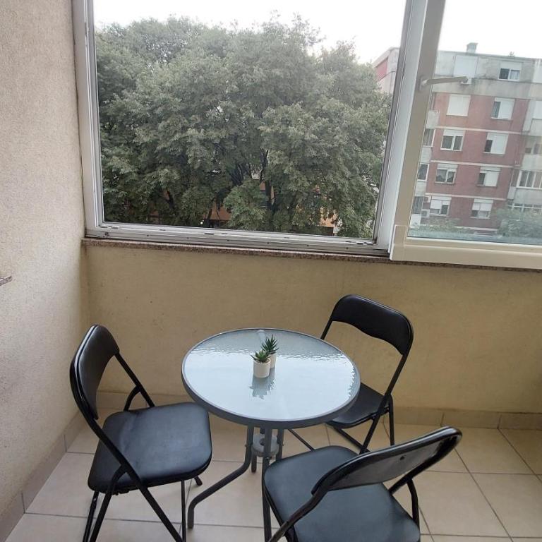 Sweet House - Two-Bedroom Apartment - 16