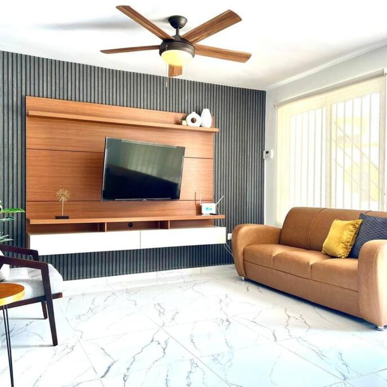 Casa alameda - Casa familiar cerca de la playa - Three-Bedroom Apartment - 1