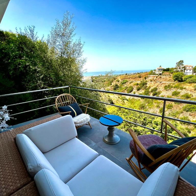 Marbella Boutique Art suites - Habitación Doble Deluxe con balcón y vistas al mar - 11