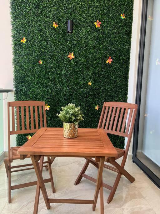 Luxury Condo, 2BR, Fast Internet, Condo Akul - Two-Bedroom Apartment - 16