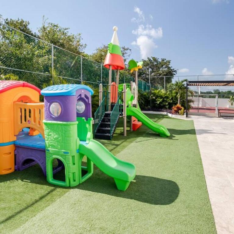Luxury Condo, 2BR, Fast Internet, Condo Akul - Two-Bedroom Apartment - 34