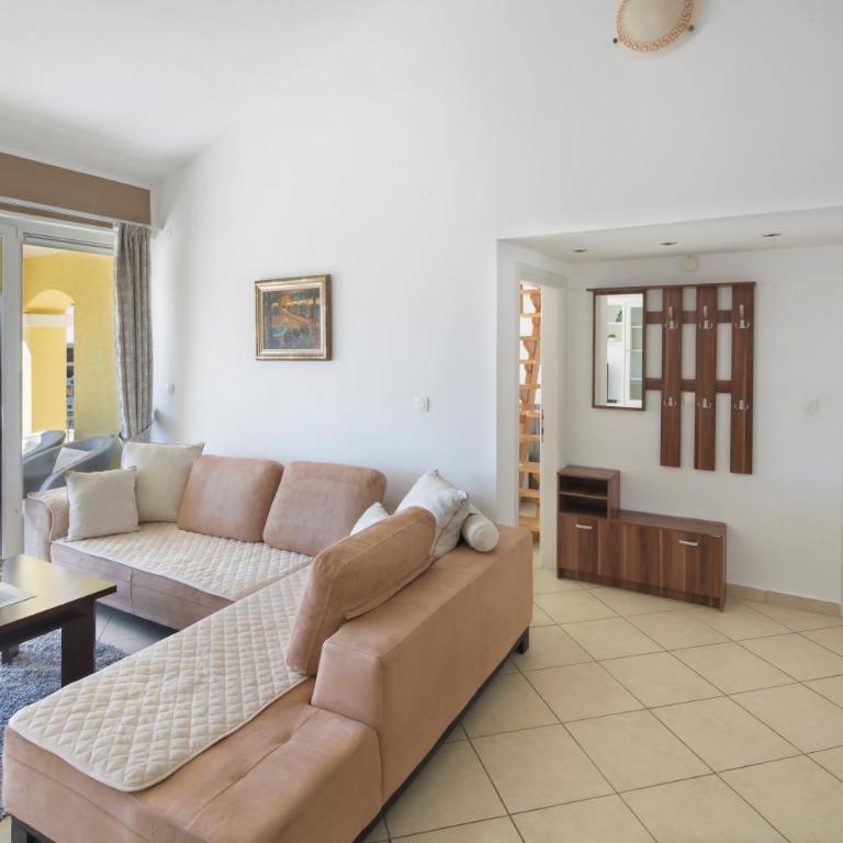 Spa Resort Bečići - Apartman sa Pogledom na Bazen - 31