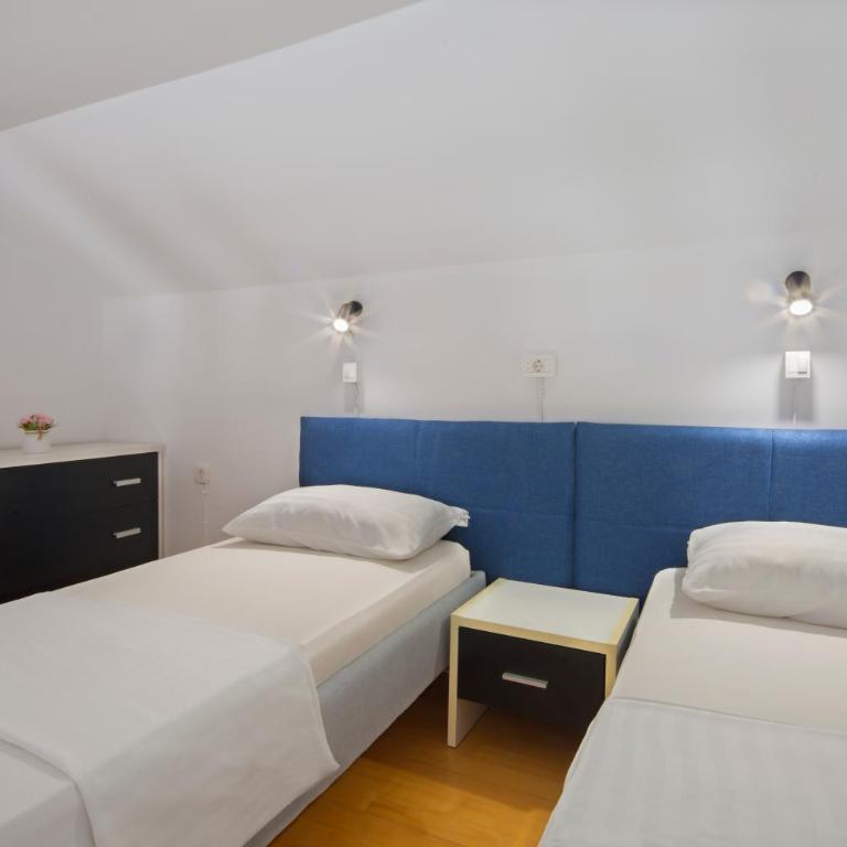 Spa Resort Bečići - Apartman sa Pogledom na Bazen - 18