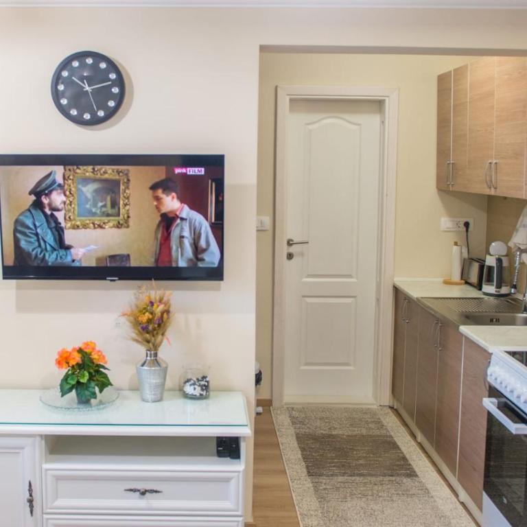 Casa-Naro - One-Bedroom Apartment - 9