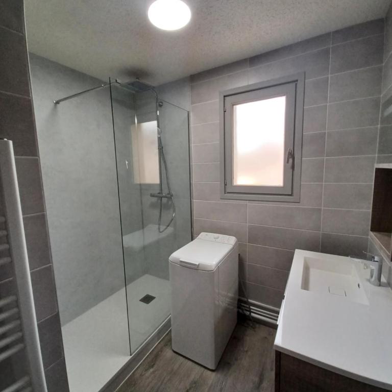 Les Sorbiers - Grand T4 ensoleillé avec Vue Panoramique - Appartement - 12