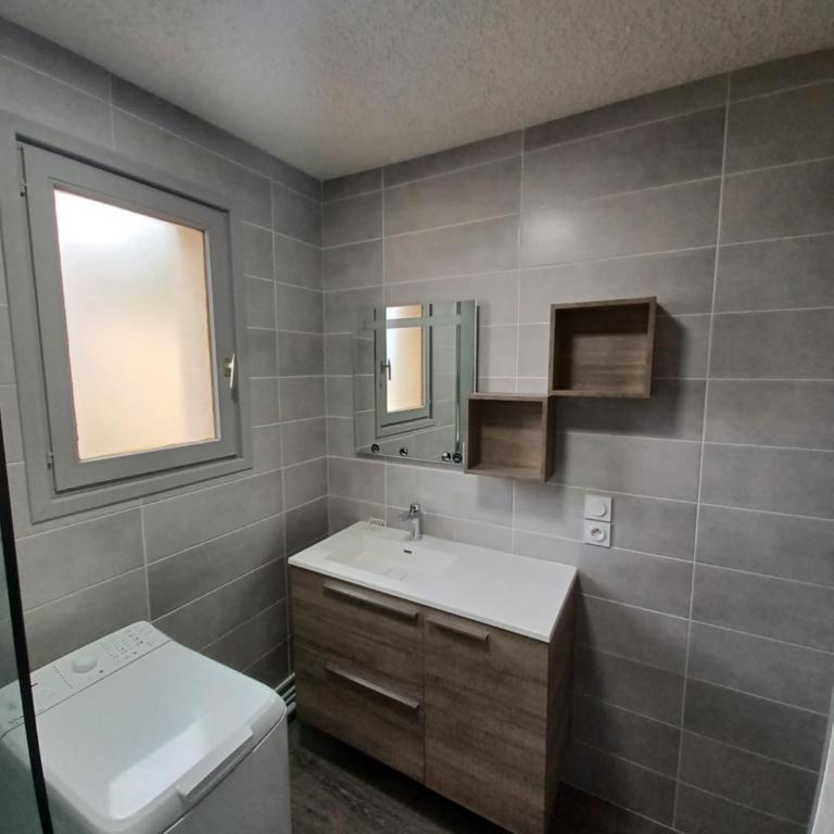 Les Sorbiers - Grand T4 ensoleillé avec Vue Panoramique - Appartement - 11