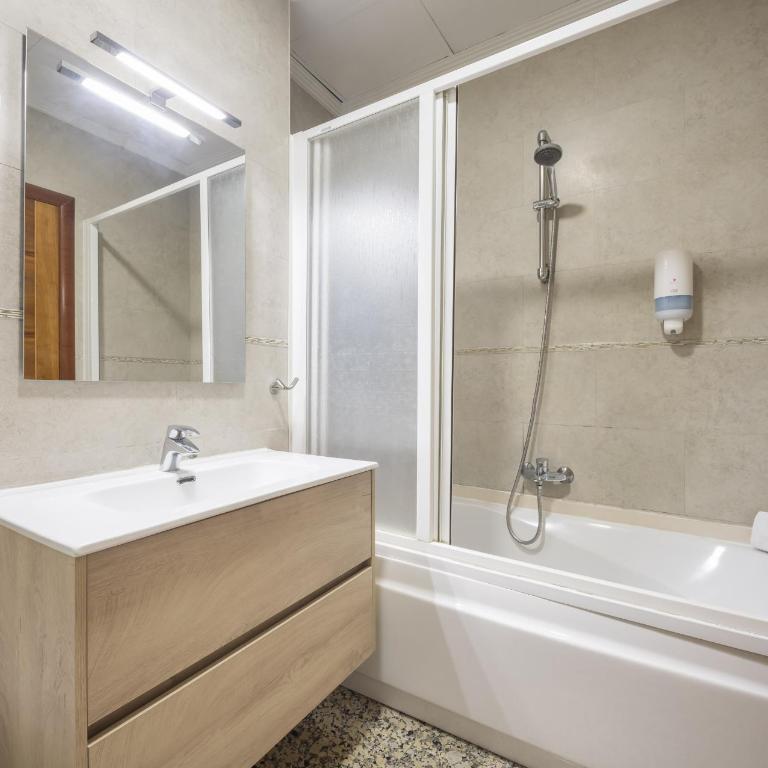 Macflats Valencia Puerto - Apartment (4 Adults) - 89