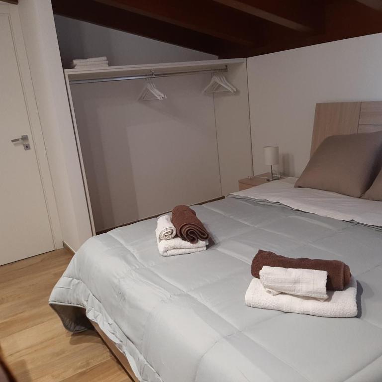 Appartamento Alba - Appartamento con 2 Camere da Letto - 11