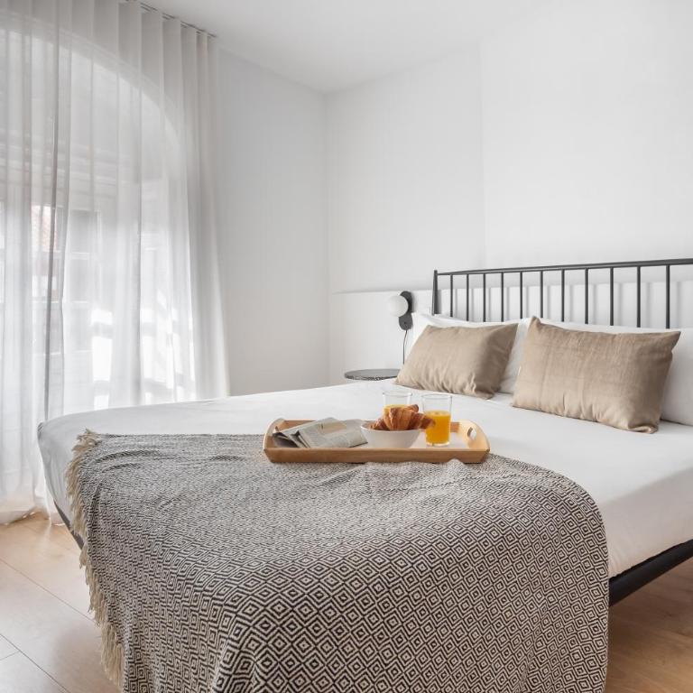 Aspasios Calle Mayor Apartments - One-Bedroom Apartment - 1