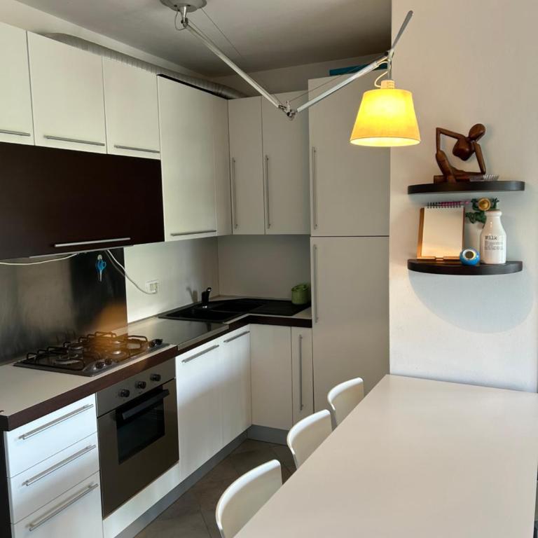 Appartamento in centro con vista - parcheggio gratuito e Wi-Fi - Appartamento con 2 Camere da Letto - 10