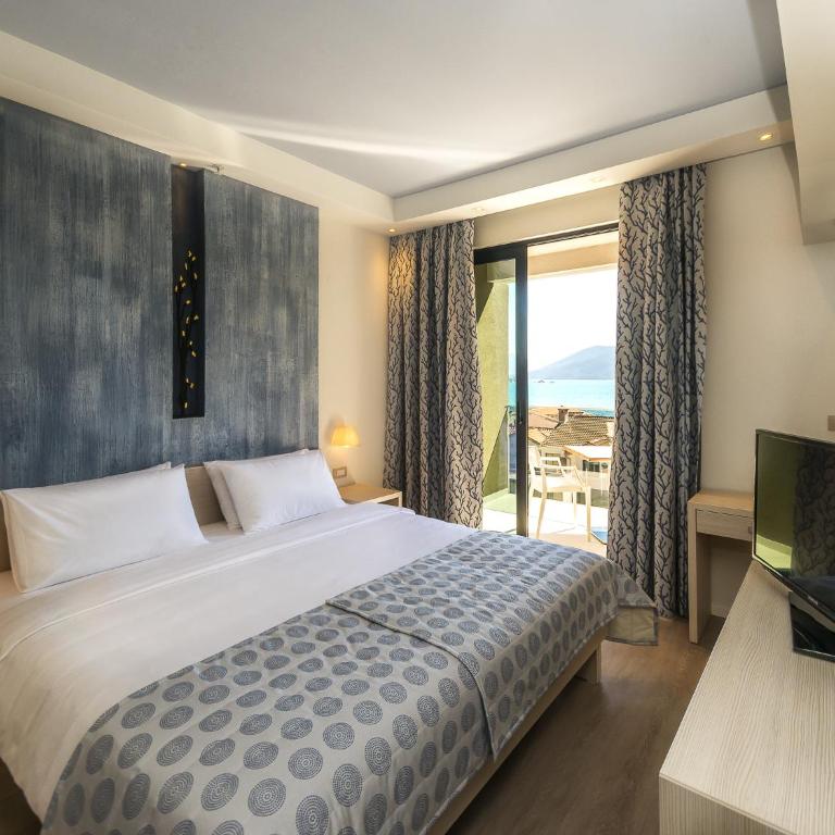 Palmon Bay Hotel & Spa - Superior Double Room with Balcony and Sea View - 4
