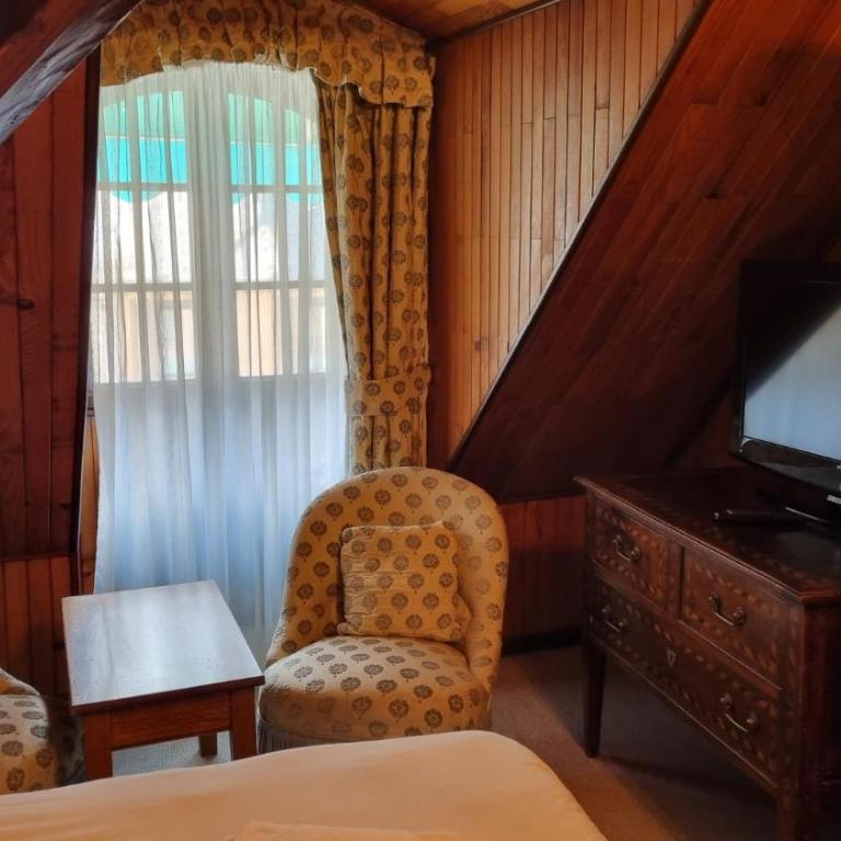 Hotel de la Poste - Budget Doppel-/Zweibettzimmer - 3