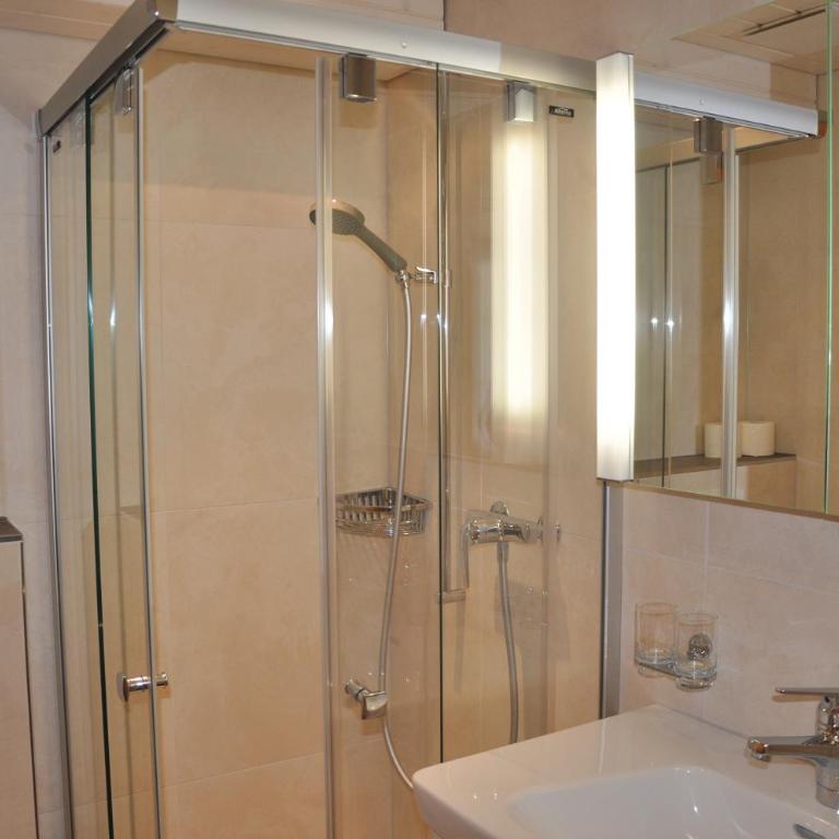 FERIENWOHNUNGEN Chalet Hohturnen - Apartment mit 1 Schlafzimmer und Terrasse - 17