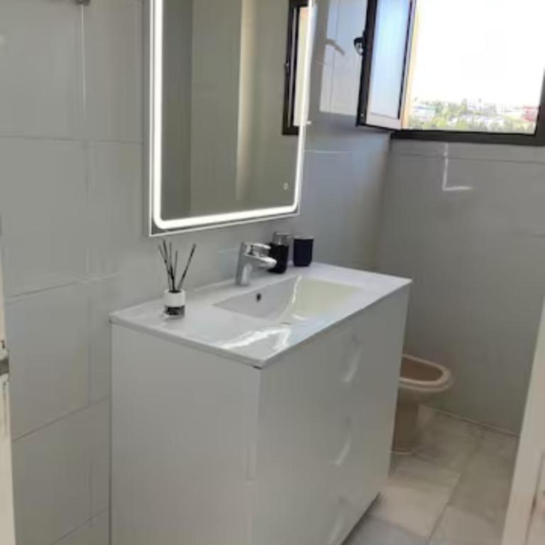 Andalusian style apartment in Pueblo Evita exclusive holiday complex - Apartamento - 8