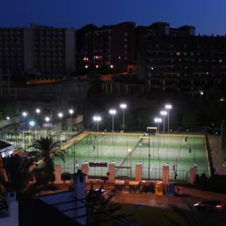 Andalusian style apartment in Pueblo Evita exclusive holiday complex - Apartamento - 28