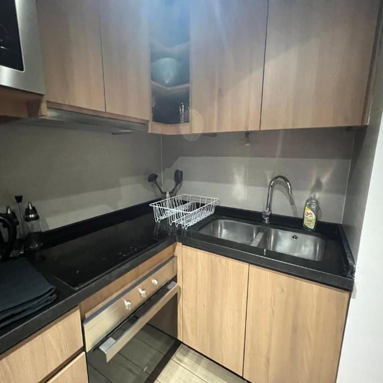 28 Metros costado Clinica las Condes ,hasta 5 personas - Apartamento de 2 dormitorios - 3
