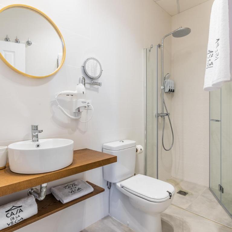 CASA DE LA VEGA SUITES - Suite Junior con balcón - 19