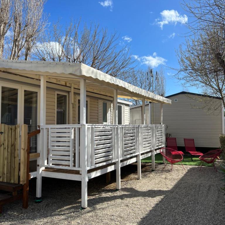 Mobilhome Vias plage dans Camping - Bungalow 3 Chambres - 4