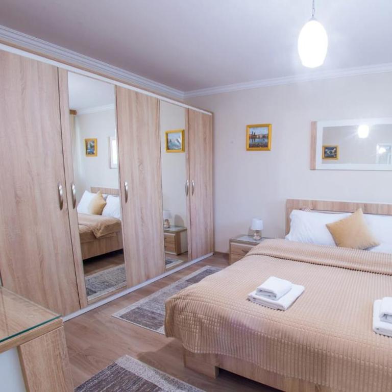 Casa-Naro - One-Bedroom Apartment - 11