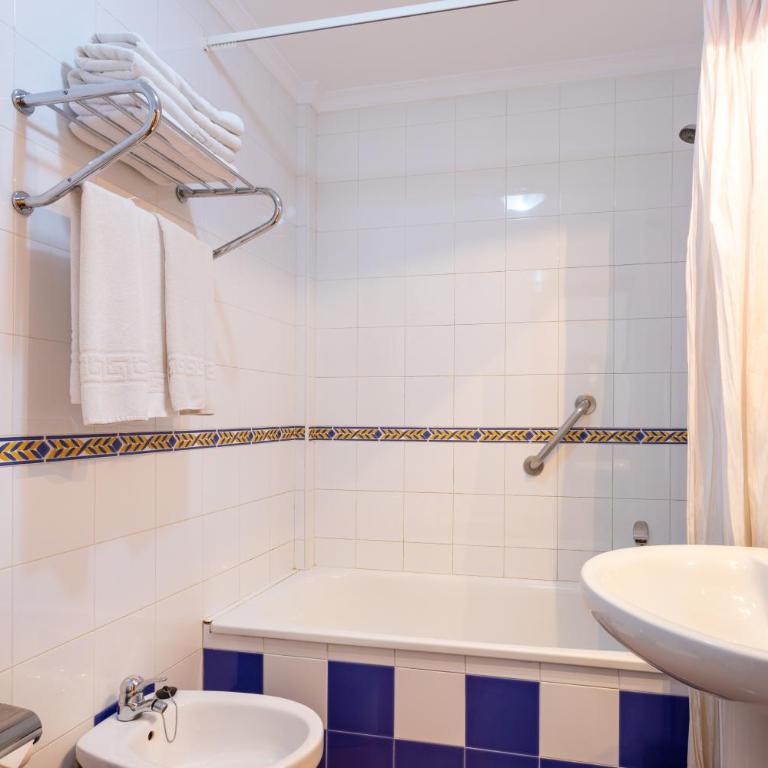 Apartamentos Solset Nerja - Apartamento de 2 dormitorios con terraza y vistas al mar - 14