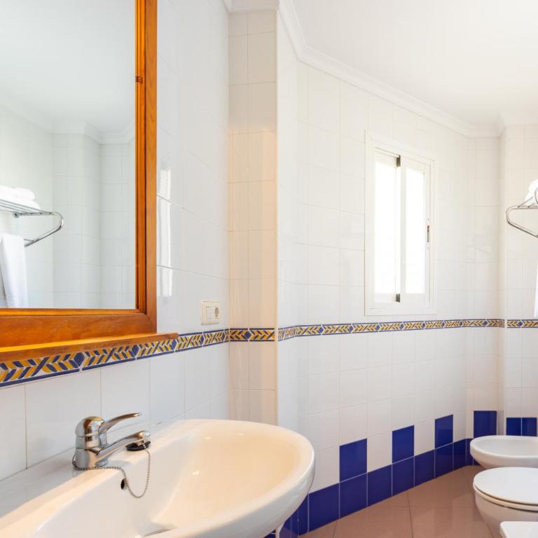 Apartamentos Solset Nerja - Apartamento con terraza - 13