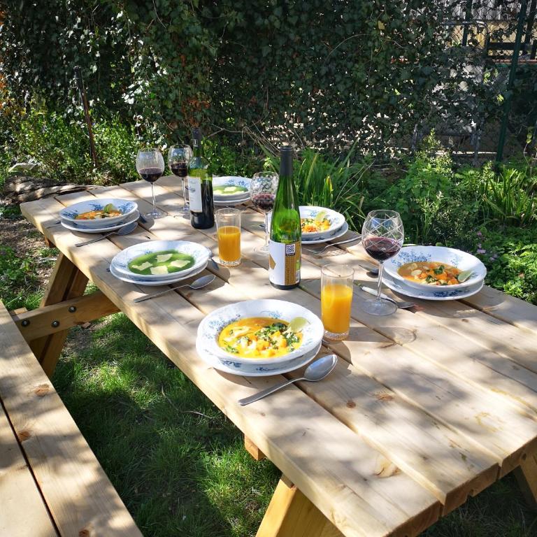 Colmar Friends and Familly guest home - COLMAR Gare - Jardin - Combles et Vous - Appartamento con Vista Giardino - 78