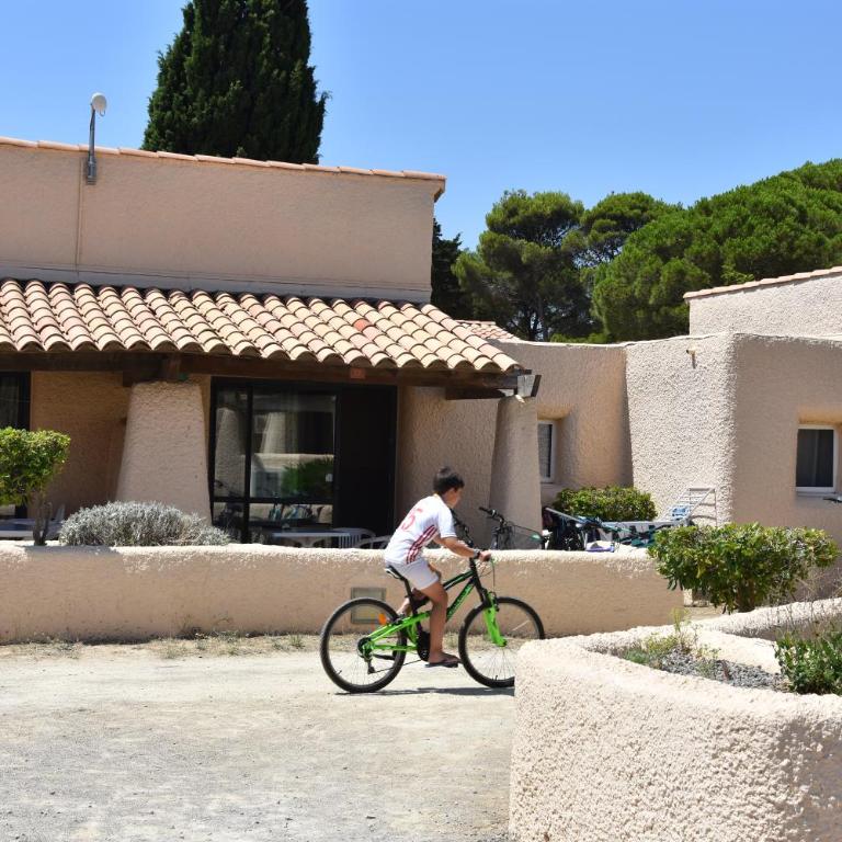 Village vacances & camping de Gruissan - Chalet 1 Chambre - 7