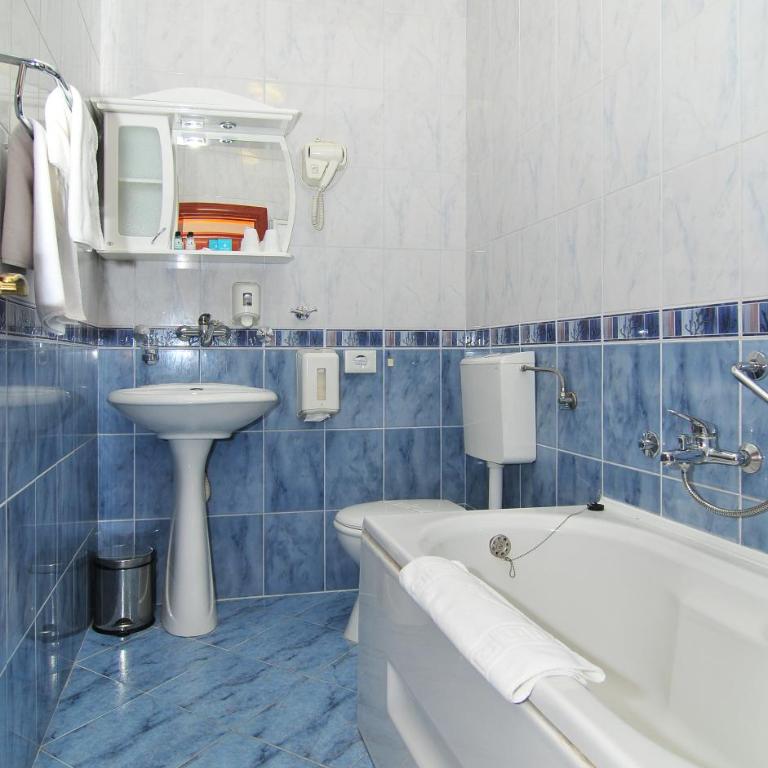 Hotel Montenegrino - Deluxe Double Room with Sea View - 6