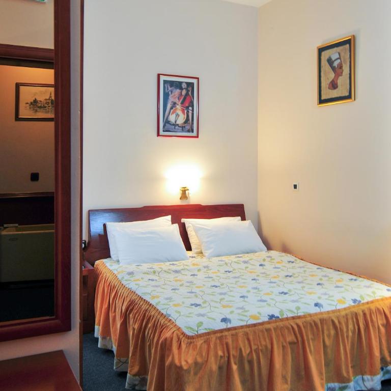 Hotel Montenegrino - Double or Twin Room - 3