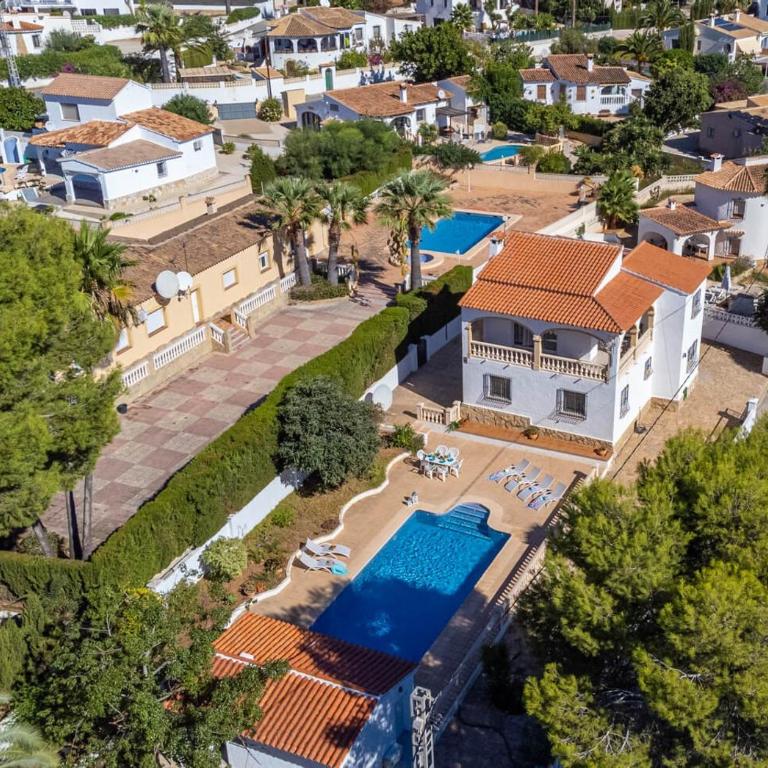 Villa Watsi - PlusHolidays - Villa con piscina privada - 36