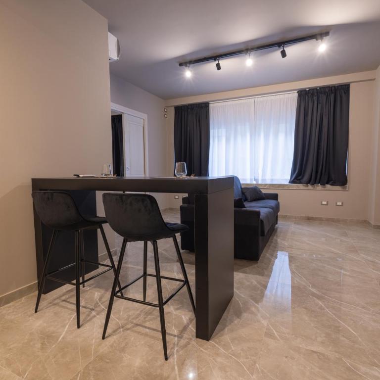 Maximum Exclusive Suite & Spa - King Room with Spa Bath - 8