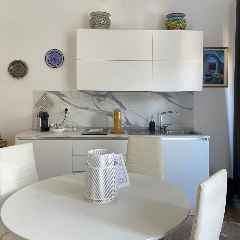 Modern apt in Taormina city center - One-Bedroom Apartment - 10