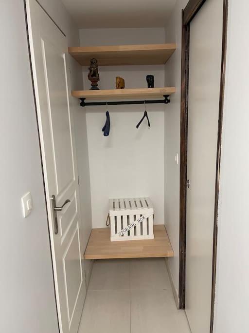 Le Sarana : 75m2, calme, belle vue avec terrasse. - Apartamento de 2 dormitorios - 17