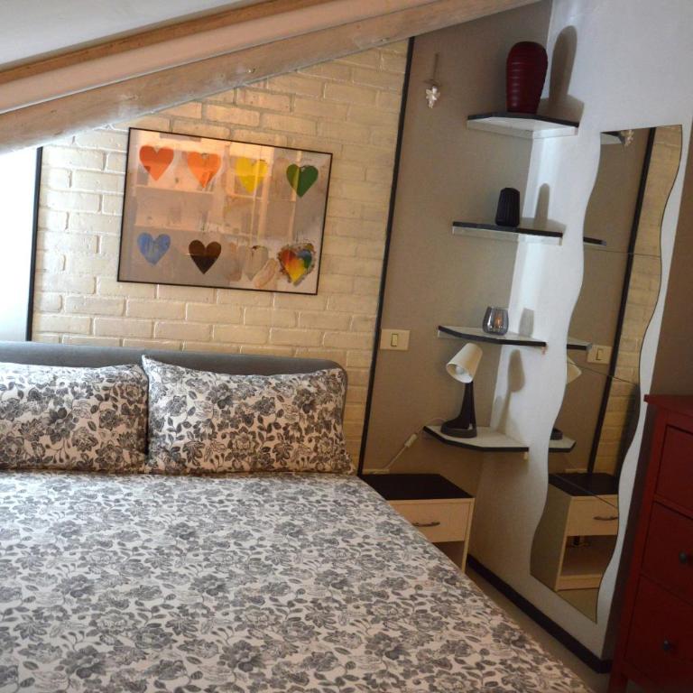 La petite maison de Claire - Two-Bedroom Apartment - 16
