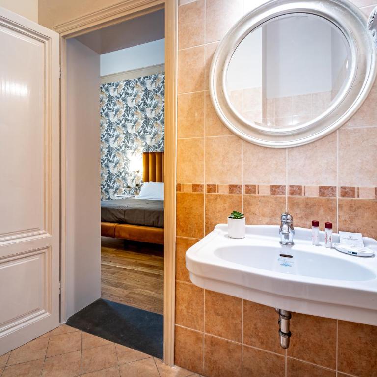 Maison Pitti Florence - Camera Matrimoniale Superior - 13
